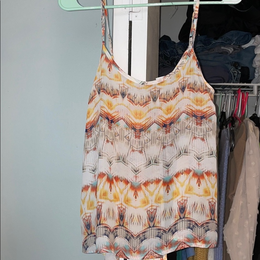 Flowy patterned top
